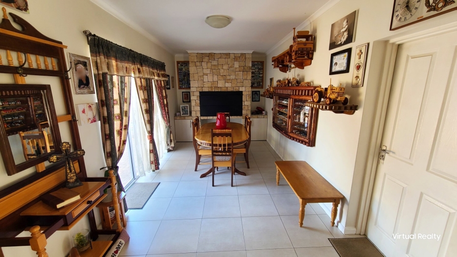 3 Bedroom Property for Sale in Sonkring Western Cape